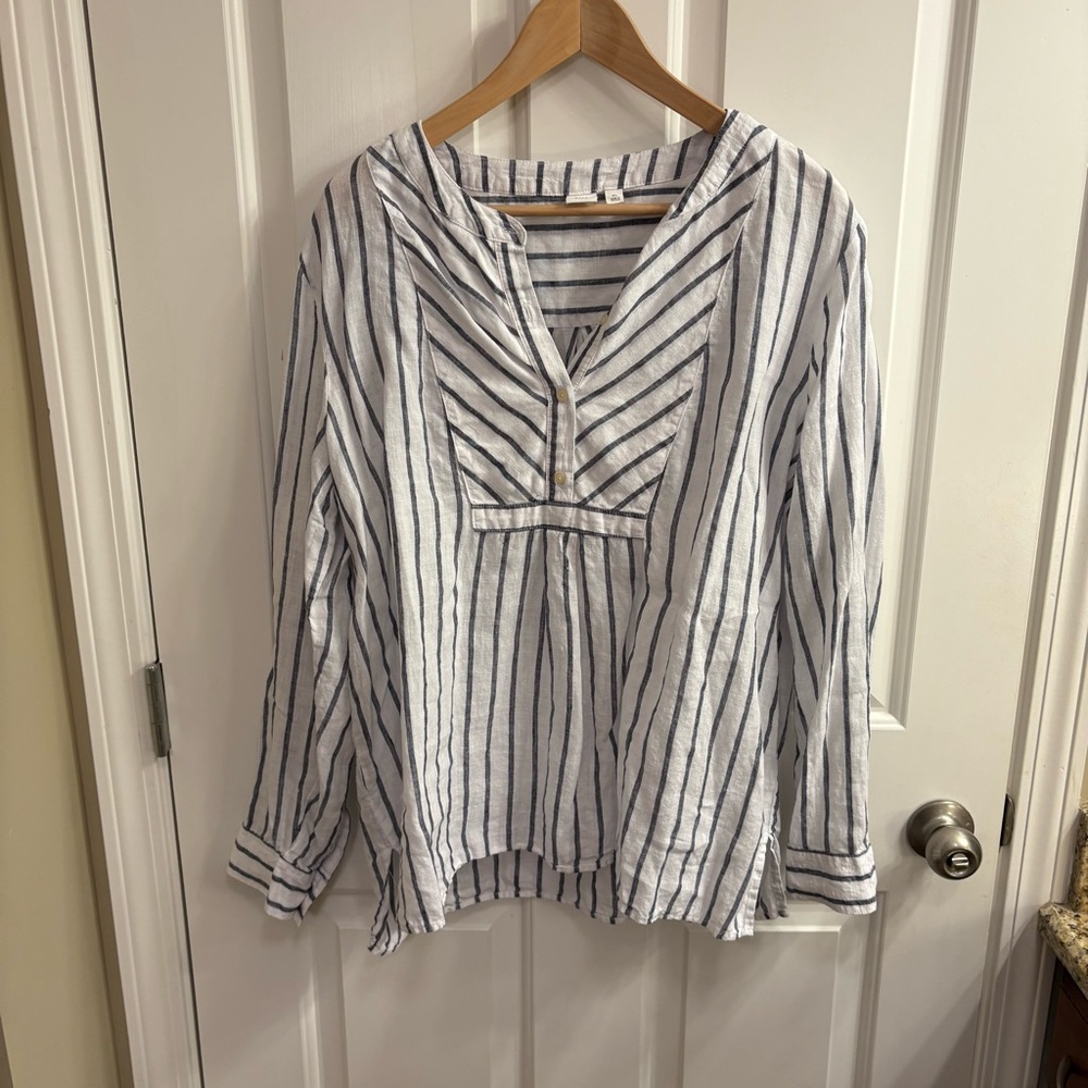 GAP White and Navy Striped Long Sleeve Blouse